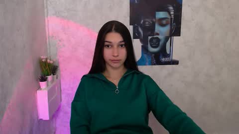 Snapshot of karolinamex_ chatting on 10-18-25, 06:16 Karolina online show from 10-18-25, 06:16