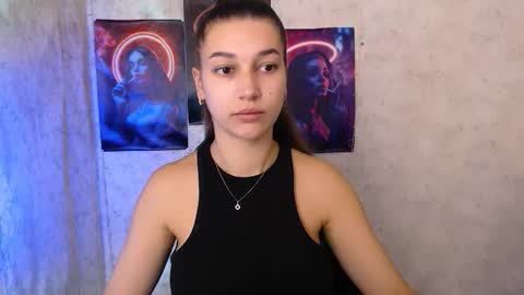 Snapshot of karolinamex_ chatting on 10-20-25, 05:41 Karolina online show from 10-20-25, 05:41