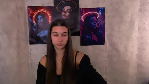 Snapshot of karolinamex_ chatting on 10-25-25, 05:48 Karolina online show from 10-25-25, 05:48