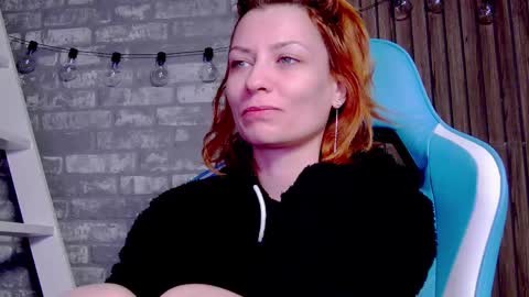 Snapshot of karoline121 chatting on 02-23-25, 04:28 karoline121 online show from 02-23-25, 04:28