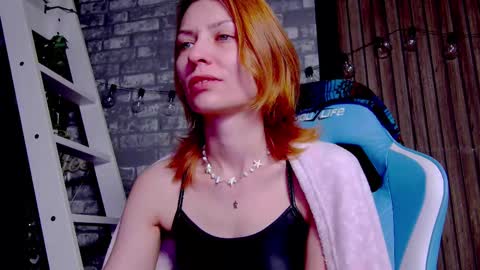 Snapshot of karoline121 chatting on 02-28-25, 04:10 karoline121 online show from 02-28-25, 04:10