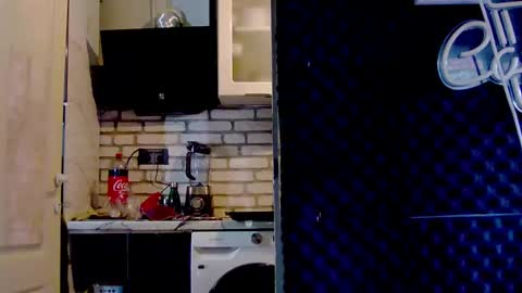 Snapshot of karoline121 chatting on 03-08-25, 03:13 karoline121 online show from 03-08-25, 03:13