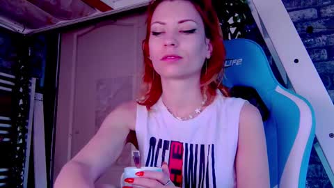 Snapshot of karoline121 chatting on 03-09-25, 04:49 karoline121 online show from 03-09-25, 04:49