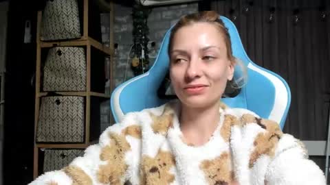 Snapshot of karoline121 chatting on 09-24-25, 09:40 karoline121 online show from 09-24-25, 09:40