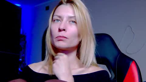 Snapshot of karoline121 chatting on 10-01-25, 08:15 karoline121 online show from 10-01-25, 08:15