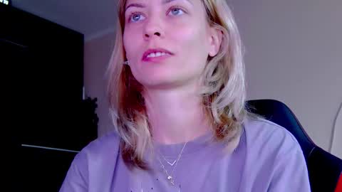 Snapshot of karoline121 chatting on 10-08-25, 09:40 karoline121 online show from 10-08-25, 09:40