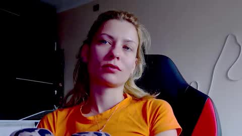 Snapshot of karoline121 chatting on 10-13-25, 09:20 karoline121 online show from 10-13-25, 09:20