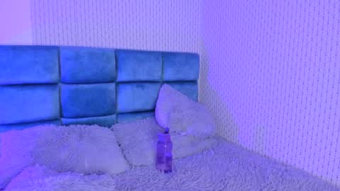 Karoline  online show from 12-30-24, 08:36