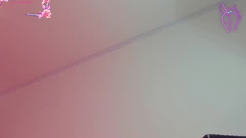 Snapshot of karoline_marin chatting on 02-14-25, 09:43 Karoline online show from 02-14-25, 09:43