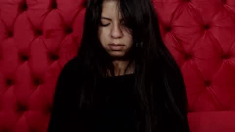 Isa online show from 02-25-25, 11:19