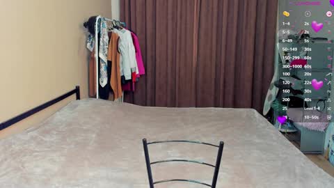 karolineneuer online show from 04-10-26, 06:01