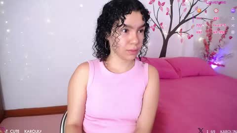 Snapshot of karolkat_1 chatting on 05-27-26, 02:25 Karolina 3 online show from 05-27-26, 02:25