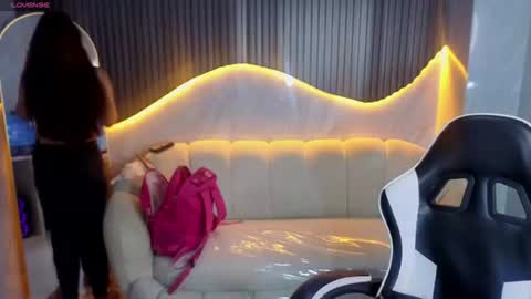 Follow me.. Live 730 to 1400 online show from 07-11-26, 12:41