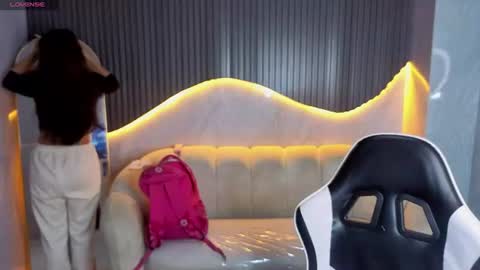 Follow me.. Live 730 to 1400 online show from 07-13-26, 12:41