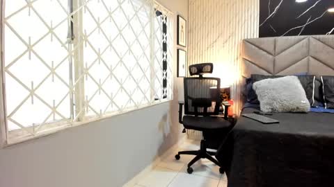 Snapshot of karollwestt chatting on 05-05-26, 11:29 My name is Miss Karol online show from 05-05-26, 11:29
