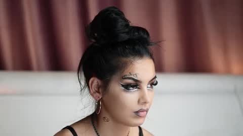  Karsyn  online show from 12-19-25, 09:22