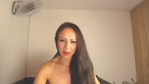 Snapshot of kasandra_mature_ chatting on 02-15-25, 10:11 Kasandra Mature online show from 02-15-25, 10:11