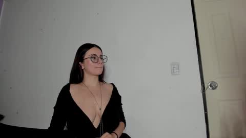 kassandra james online show from 03-08-25, 11:49