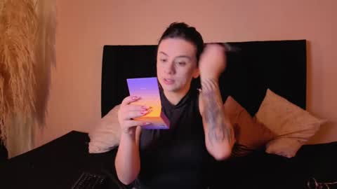 Snapshot of kassandra_james chatting on 12-19-25, 01:18 kassandra james online show from 12-19-25, 01:18