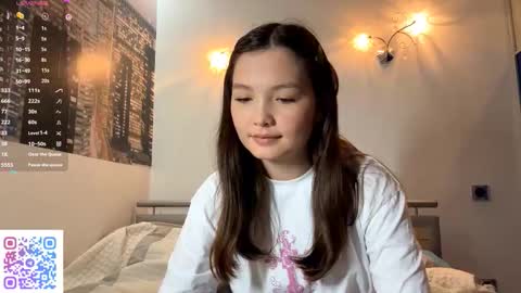 Kira online show from 09-19-25, 09:43