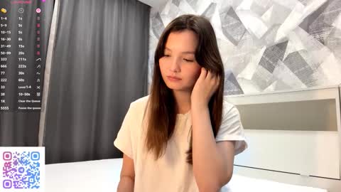 Kira online show from 10-07-25, 07:11