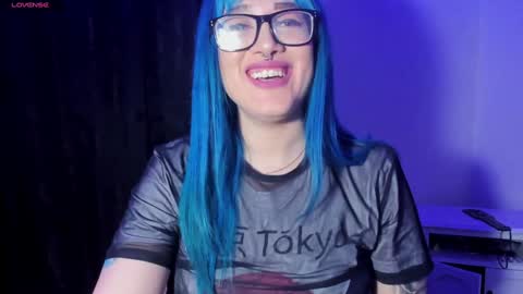 Snapshot of kat_apple chatting on 12-07-24, 11:12 Alicia online show from 12-07-24, 11:12