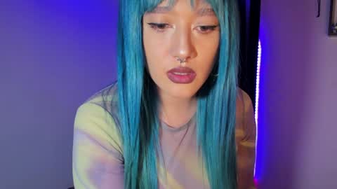 Snapshot of kat_apple chatting on 01-05-25, 01:13 Alicia online show from 01-05-25, 01:13