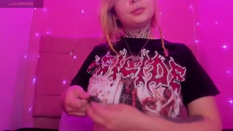 kat_cirice18 online show from 03-12-25, 12:15