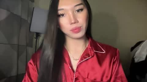 Snapshot of kat_hollandx chatting on 01-02-25, 02:02 Majesty online show from 01-02-25, 02:02