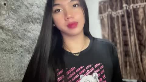 Snapshot of kat_hollandx chatting on 01-28-25, 03:04 Majesty online show from 01-28-25, 03:04