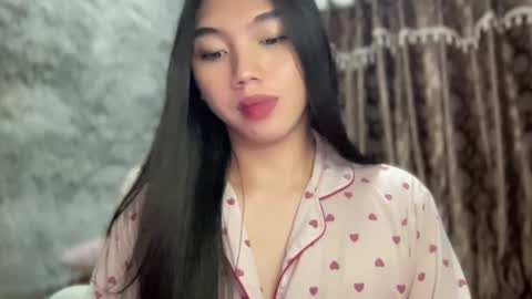 Snapshot of kat_hollandx chatting on 01-31-25, 02:39 Majesty online show from 01-31-25, 02:39