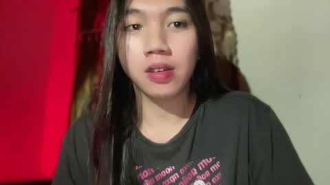 Snapshot of kat_hollandx chatting on 10-23-25, 06:06 Majesty online show from 10-23-25, 06:06