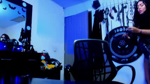 Kat online show from 09-09-25, 04:23