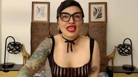 kat paradisse online show from 10-14-25, 09:04