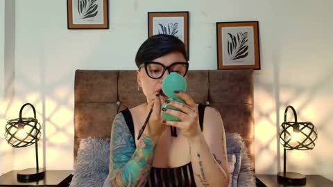 kat paradisse online show from 04-23-26, 12:29