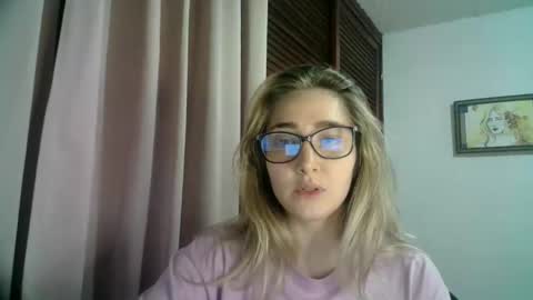 Snapshot of kat_pp chatting on 01-07-25, 05:43 Kati online show from 01-07-25, 05:43