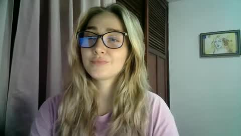 Snapshot of kat_pp chatting on 01-09-25, 03:36 Kati online show from 01-09-25, 03:36