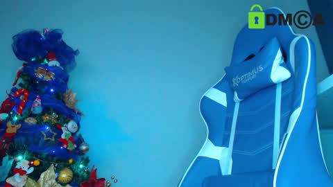 Snapshot of katalella_hot chatting on 12-30-24, 01:03 KATA online show from 12-30-24, 01:03