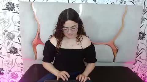 katalella_tay1 online show from 07-24-26, 07:12
