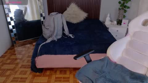 Snapshot of kataleya_29 chatting on 10-16-25, 07:26 kate online show from 10-16-25, 07:26