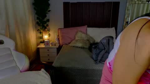 Snapshot of kataleya_29 chatting on 11-27-25, 03:14 kate online show from 11-27-25, 03:14