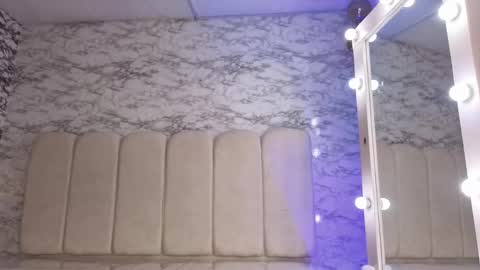 kataleya_t online show from 09-18-25, 04:25