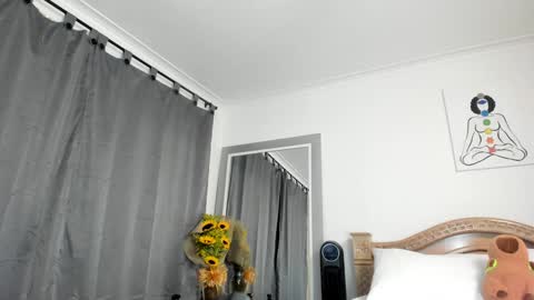 Snapshot of kataleyacandy chatting on 01-16-25, 11:48 Kataleya online show from 01-16-25, 11:48