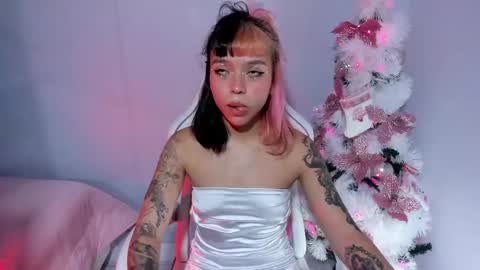 Kata Garcia online show from 12-23-25, 01:25