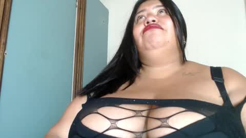 Snapshot of katalina_gomez6921 chatting on 02-11-26, 05:45 Kata online show from 02-11-26, 05:45