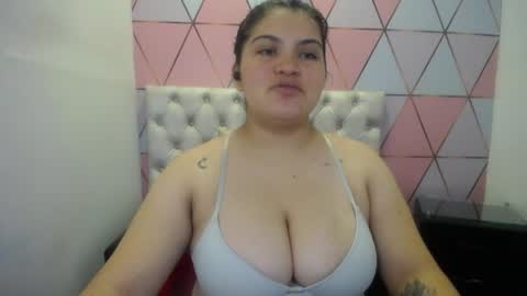 Snapshot of katalina_santana25 chatting on 05-29-26, 08:07 katalina santana25 online show from 05-29-26, 08:07