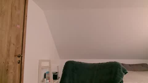 Katalleya online show from 04-14-26, 10:10