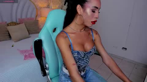 Snapshot of katamillants777 chatting on 10-24-25, 11:34 Kata Millants online show from 10-24-25, 11:34