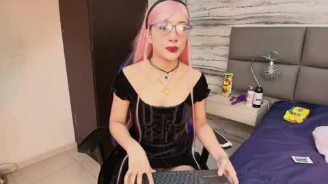 Snapshot of katana_blade chatting on 05-10-26, 09:31 online show from 05-10-26, 09:31
