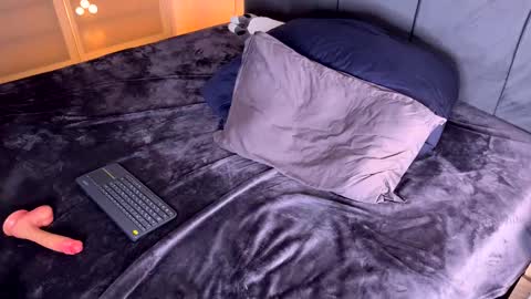 Snapshot of katana_white chatting on 01-31-26, 07:11 meeellowmarsh - Instagram online show from 01-31-26, 07:11